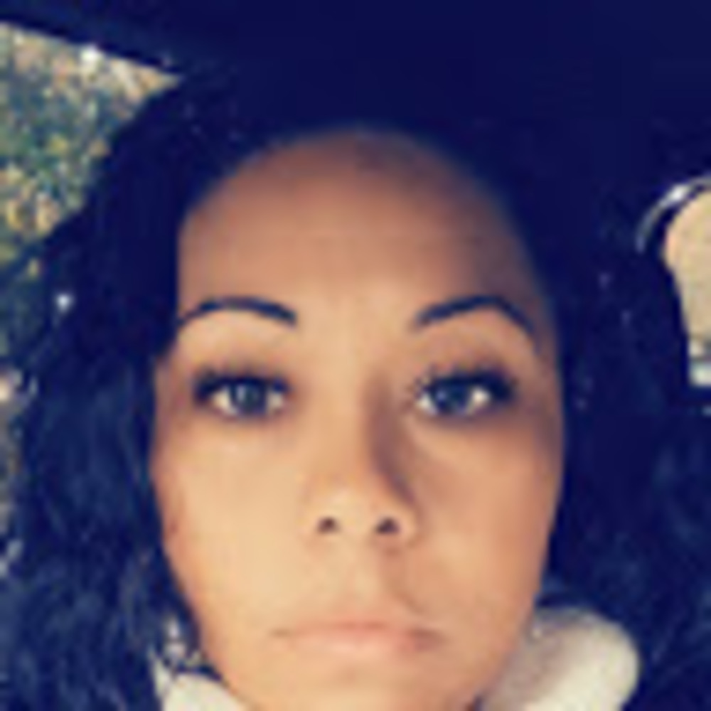 Meet your Posher, Lorie